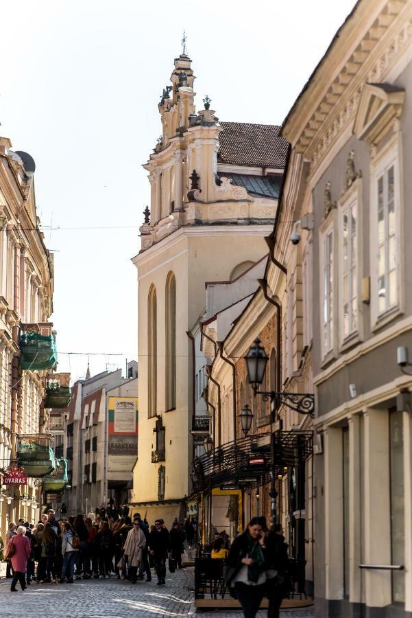 Antique Old Town Studio By Urban Rent